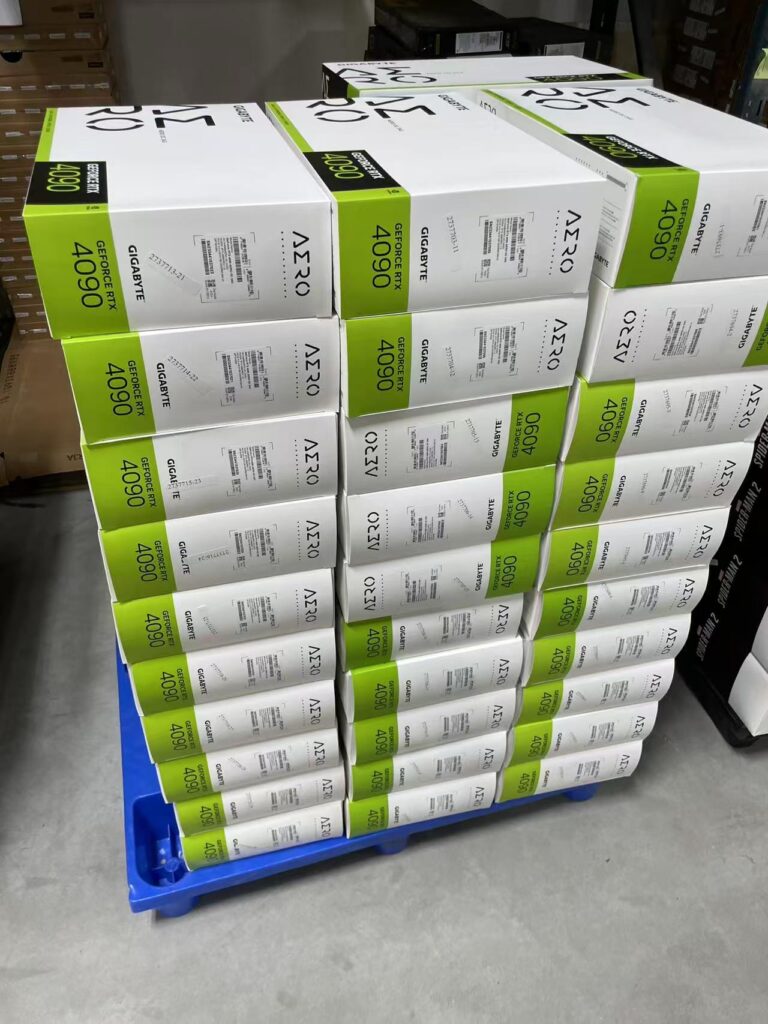 Gigabyte 4090 GPUs